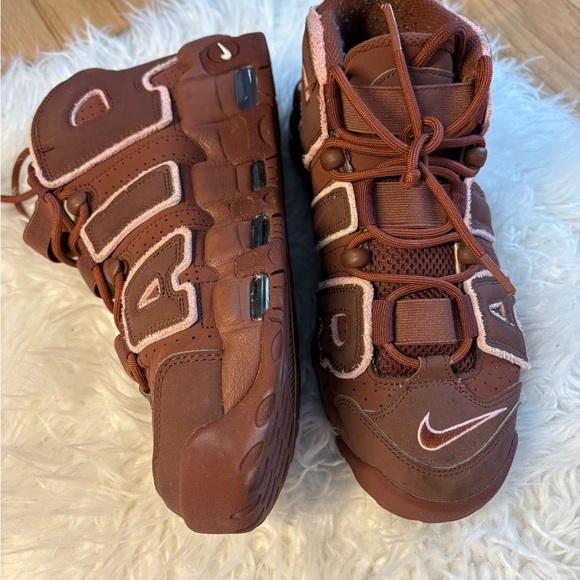 Air More Uptempo 96 "Valentine's Day - Picture 3 of 5